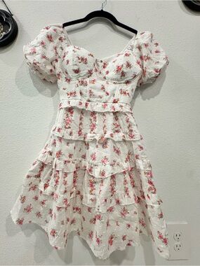 Thirty Thirty brand Women’s White Floral Puff-Sleeve Tiered Dress size XS